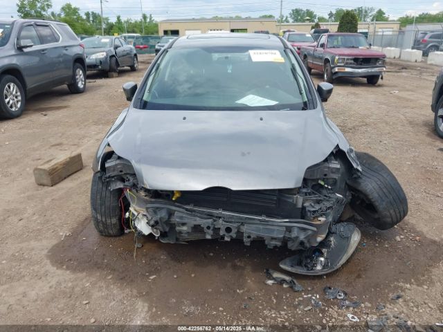 1FADP3F27EL116685 Ford FOCUS SE