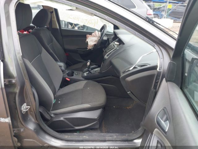 1FADP3F27EL116685 Ford FOCUS SE