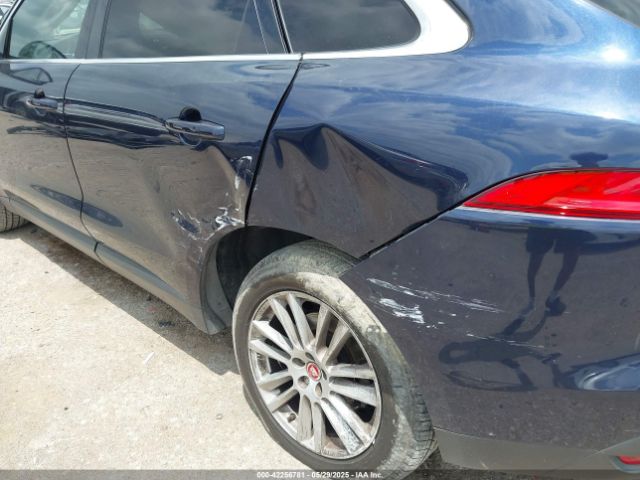 2017 JAGUAR F-PACE SADCK2BN5HA095497 Photo 5