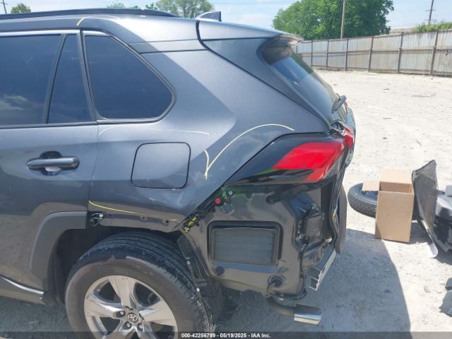 2T3P1RFV3PW383196 Toyota Rav4 Xle