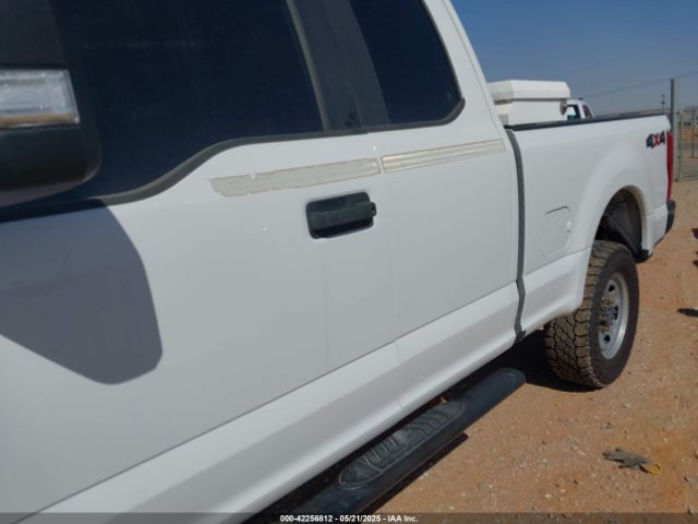 1FT7X2B61HEC10144 Ford F-250 Xl