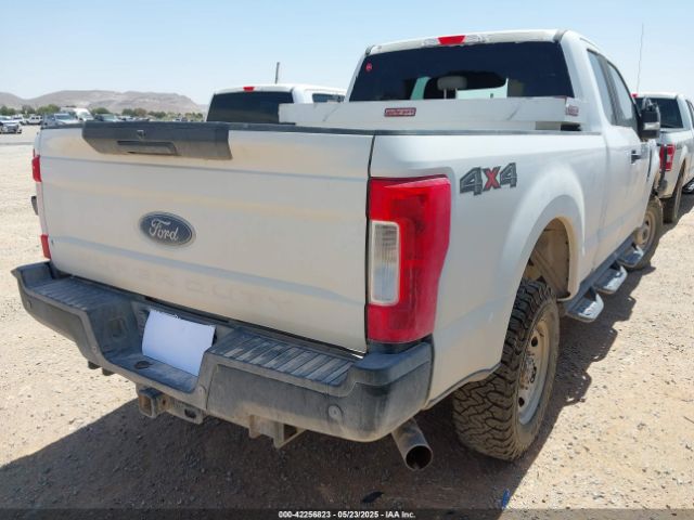 1FT7X2B61HEF18219 Ford F-250 Xl