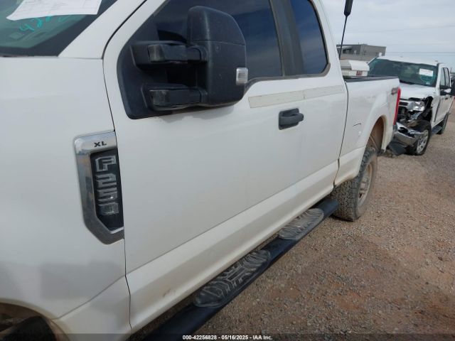 1FT7X2B67HEE98705 Ford F-250 Xl