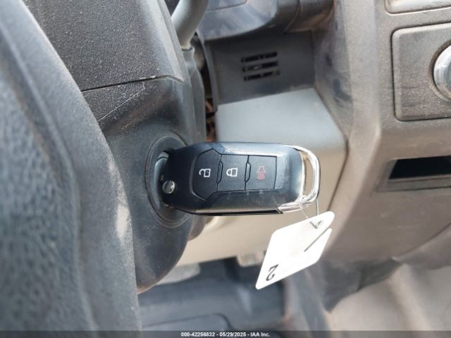 1FT7X2B62KED43261 Ford 2019