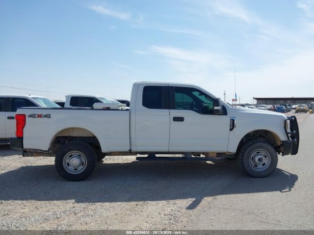 1FT7X2B62KED43261 Ford 2019