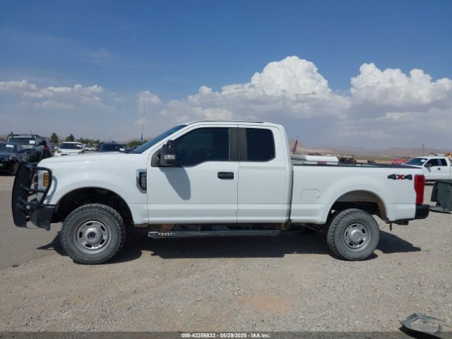 1FT7X2B62KED43261 Ford 2019