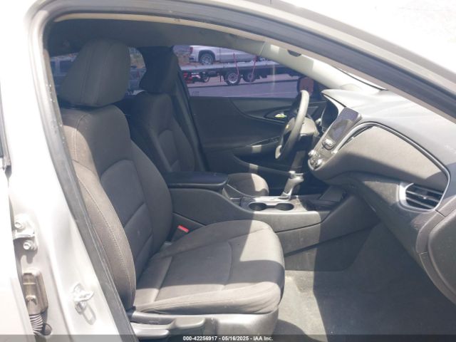 2019 CHEVROLET MALIBU 1G1ZB5ST6KF145767 Photo 4