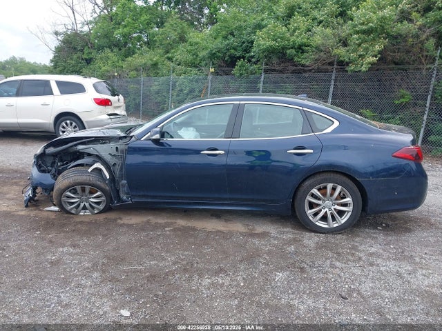 JN1BY1AR9KM585082 Infiniti Q70 3.7x Luxe