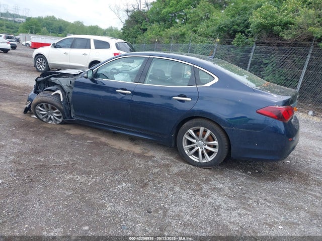 JN1BY1AR9KM585082 Infiniti Q70 3.7x Luxe