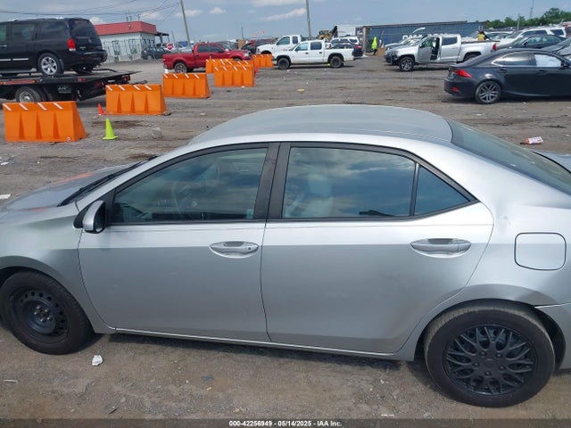 2T1BURHE6GC683260 Toyota COROLLA LE