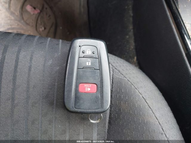 JTDKARFU9J3064025 Toyota Prius Three