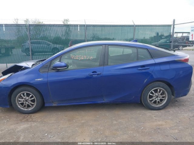 JTDKARFU9J3064025 Toyota Prius Three