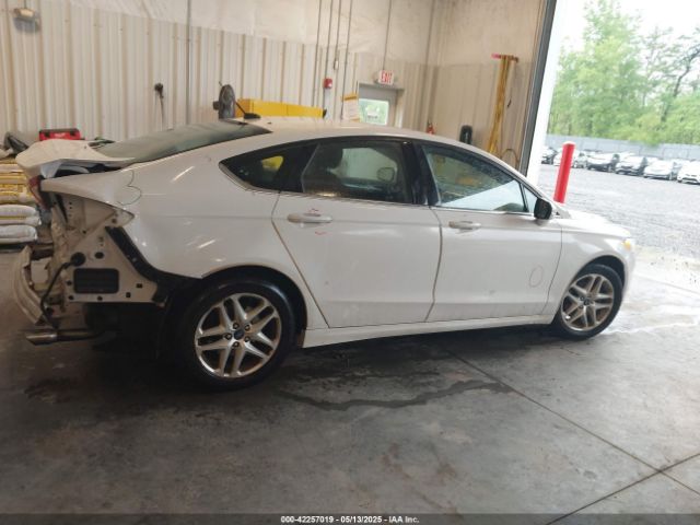 3FA6P0HD1GR162619 Ford FUSION SE