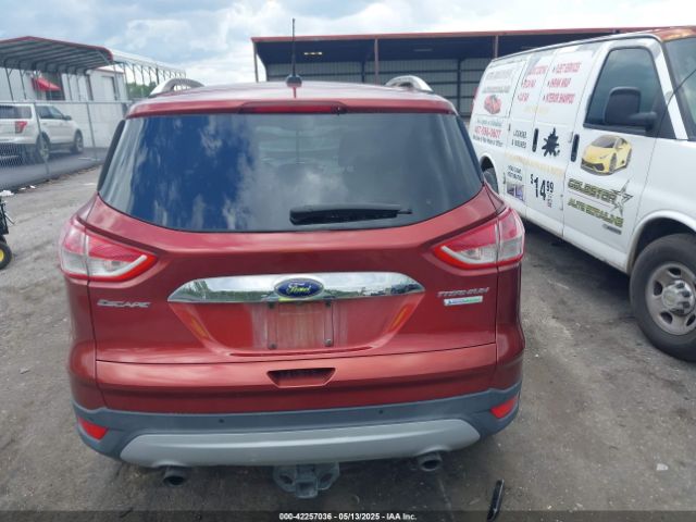 1FMCU0J99FUA92432 Ford Escape Titanium