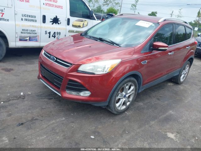 1FMCU0J99FUA92432 Ford Escape Titanium