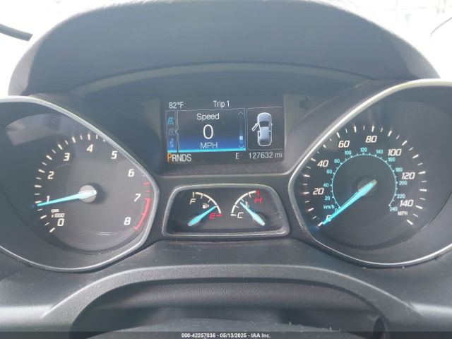 1FMCU0J99FUA92432 Ford Escape Titanium