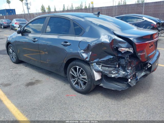 3KPF24ADXPE608509 KIA Forte Lxs