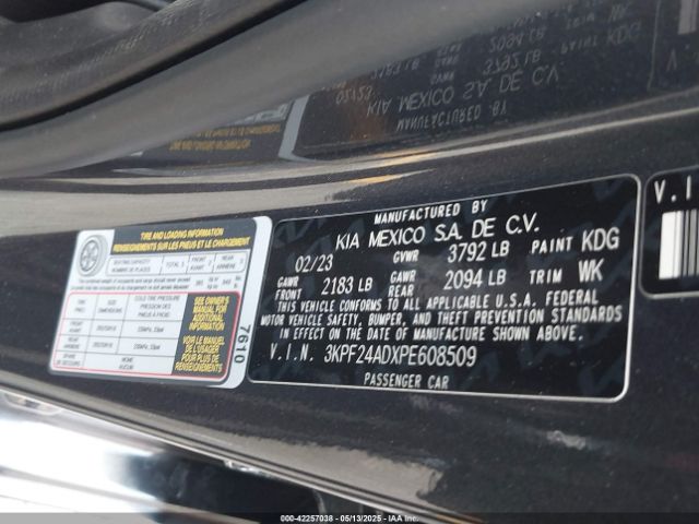3KPF24ADXPE608509 KIA Forte Lxs