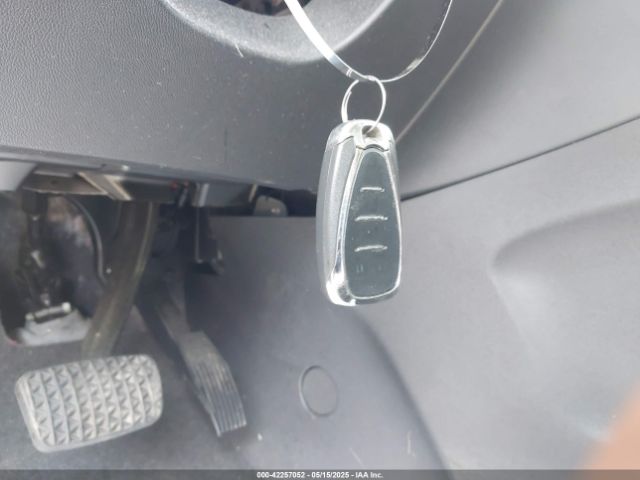 2019 CHEVROLET EQUINOX 3GNAXUEV8KS503869 Photo 10