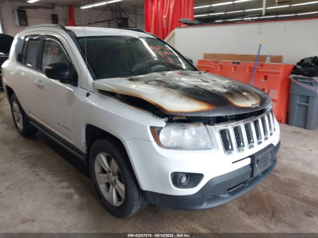 1C4NJDBBXFD437899 Jeep Compass Sport