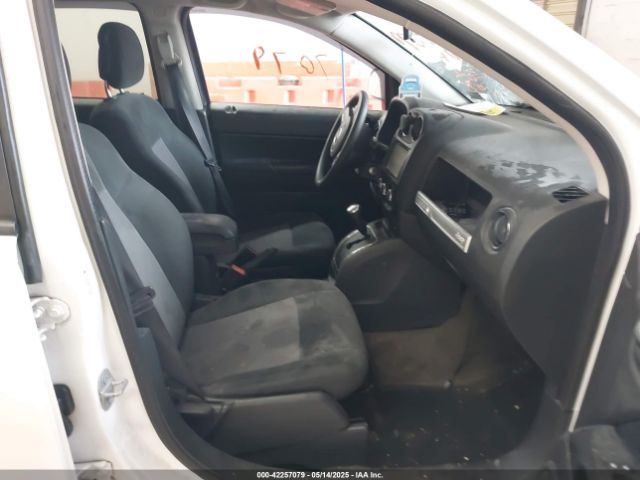 1C4NJDBBXFD437899 Jeep Compass Sport