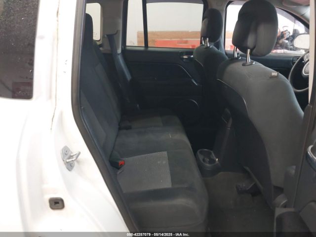 1C4NJDBBXFD437899 Jeep Compass Sport