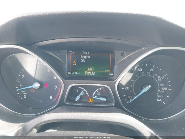 1FADP3K28FL318328 Ford FOCUS SE
