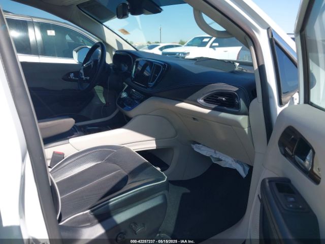 2022 CHRYSLER PACIFICA 2C4RC1GG9NR193284 Photo 4