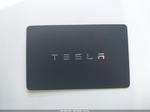 2025 TESLA MODEL Y 7SAYGDEFXSF309548 Photo 10