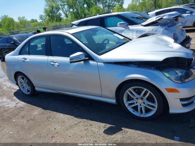 WDDGF8AB7EA959799 Mercedes-Benz C 300 Luxury 4matic/sport 4matic