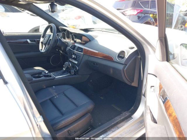 WDDGF8AB7EA959799 Mercedes-Benz C 300 Luxury 4matic/sport 4matic