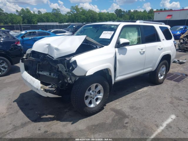 JTEZU5JR9E5064744 Toyota 4RUNNER SR5