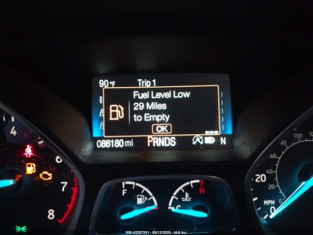 1FMCU0GD9JUA97795 Ford ESCAPE SE