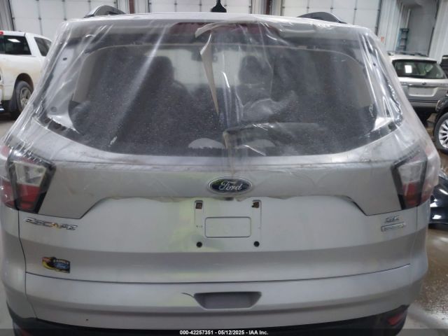 1FMCU0GD9JUA97795 Ford ESCAPE SE