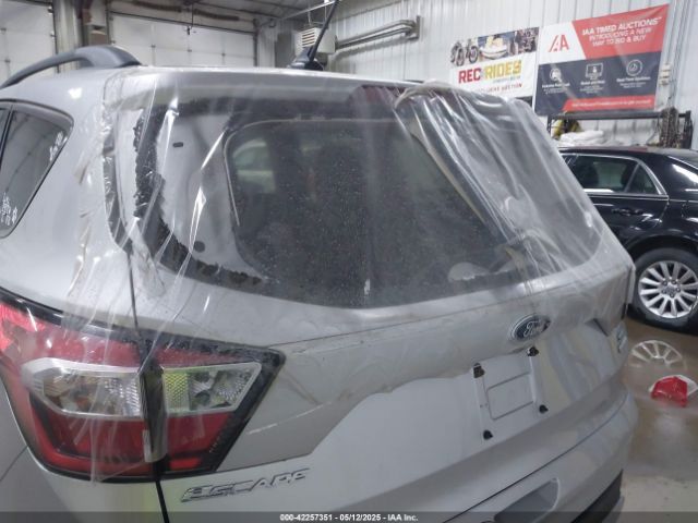 1FMCU0GD9JUA97795 Ford ESCAPE SE
