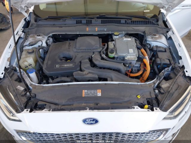3FA6P0RU9LR170993 Ford Fusion Hybrid Titanium