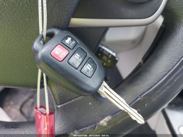 4T1BF1FK0EU359611 Toyota CAMRY LE