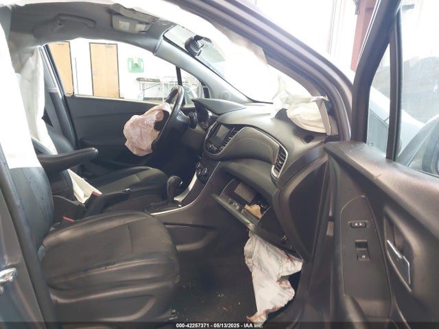KL7CJPSBXKB843080 Chevrolet Trax Lt