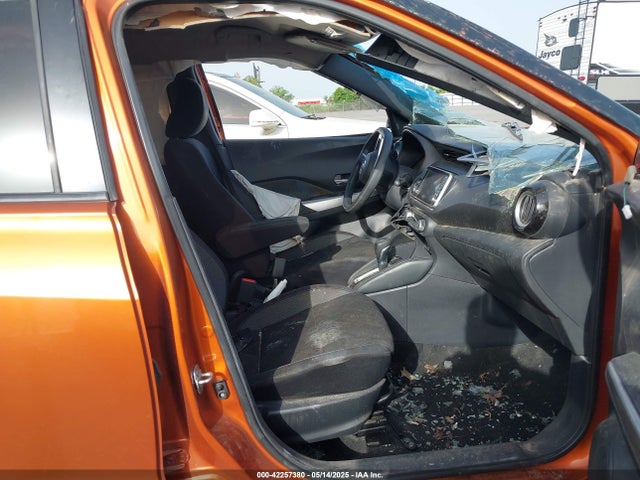 3N1CP5CUXJL525563 Nissan KICKS SV
