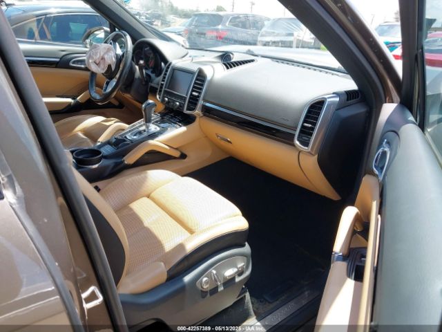 2016 PORSCHE CAYENNE WP1AA2A24GKA13070 Photo 4
