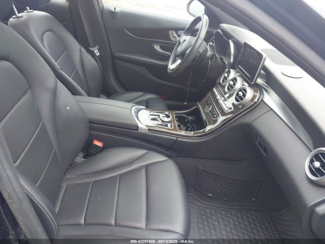 WDDWF4KB7JR410876 Mercedes-Benz C 300 4matic