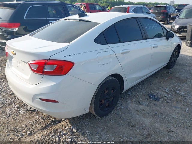 1G1BC5SM3J7172103 Chevrolet Cruze Ls Auto
