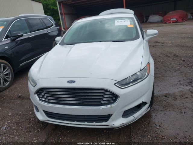 3FA6P0H70GR221816 Ford FUSION SE