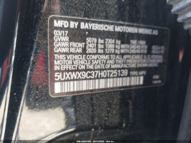2017 BMW X3 5UXWX9C37H0T25139 Photo 8