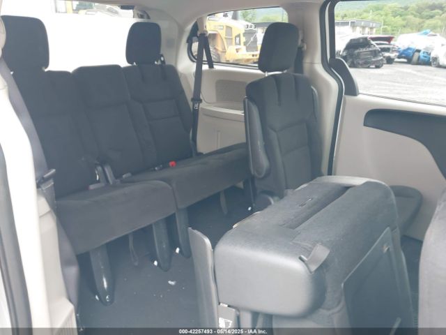 2C4RDGCG8GR327792 Dodge Grand Caravan Sxt