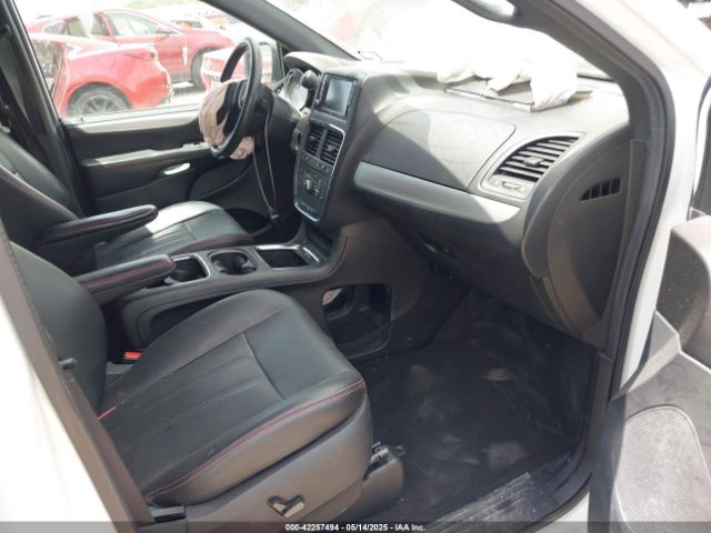 2C4RDGEG4GR310307 Dodge Grand Caravan R/t