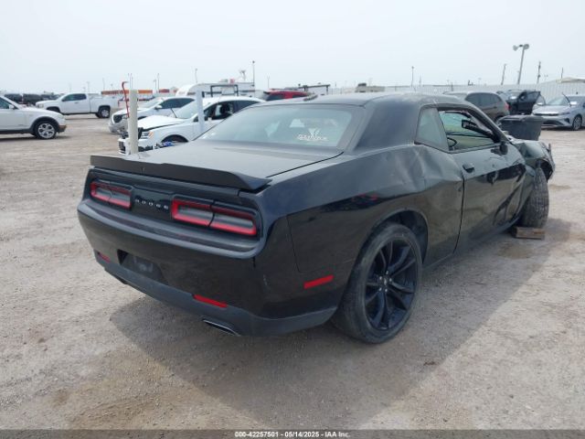 2C3CDZAG4JH171627 Dodge Challenger Sxt Plus
