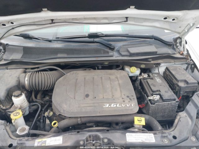 2C4RDGCG4JR282678 Dodge Grand Caravan Sxt