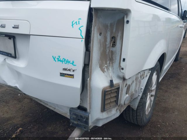 2C4RDGCG4JR282678 Dodge Grand Caravan Sxt