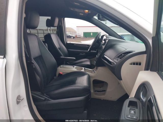 2C4RDGCG4JR282678 Dodge Grand Caravan Sxt